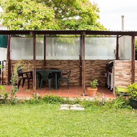 Quarto, com casa de banho privado e pequeno almoço Hébergement de vacances