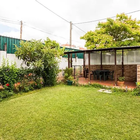 Holiday home Quarto, Com Casa De Banho Privado E Pequeno Almoco *